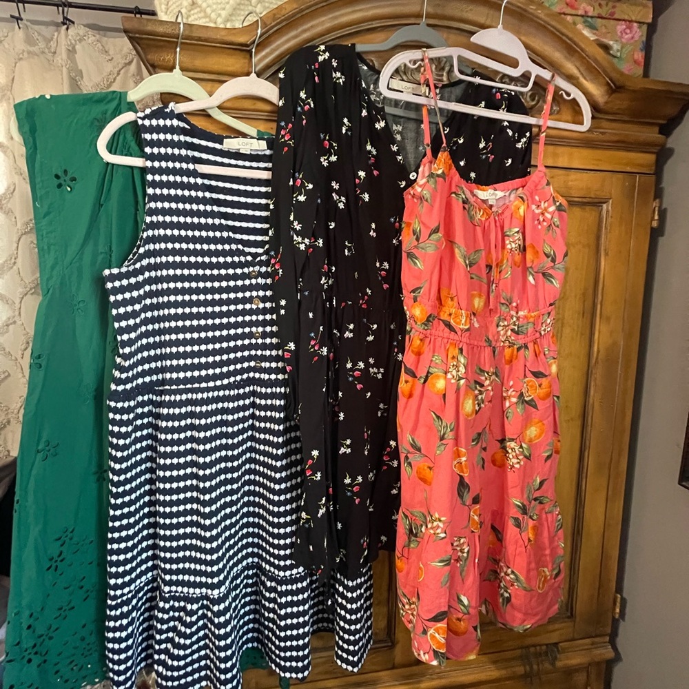 LOFT Dress Bundle. Medium lot of 4 dresses. sleeveless, mini and midi.